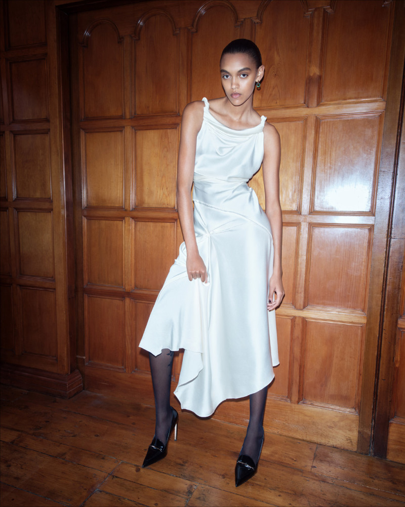 Photo of model Bebe Parnell - ID 724312