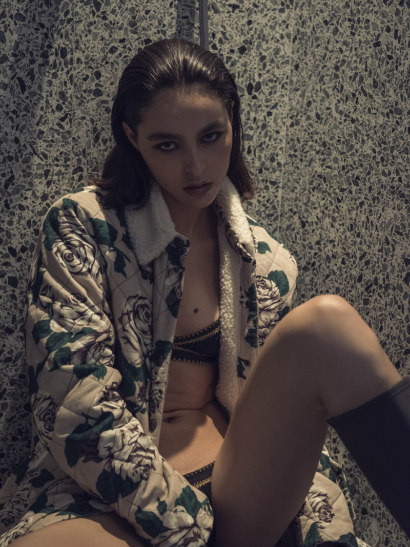 Photo of model Amelie Zalaiti - ID 724347