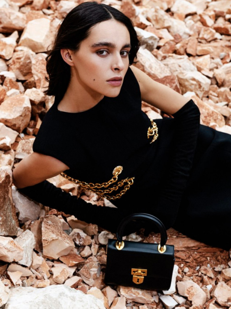 Photo of model Amelie Zalaiti - ID 724358