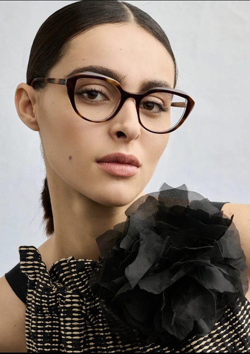 Photo of model Amelie Zalaiti - ID 724371