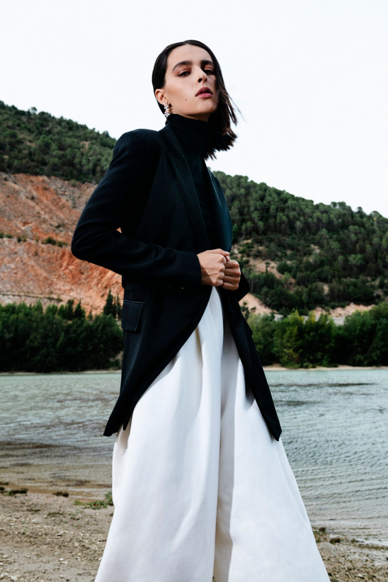 Photo of model Amelie Zalaiti - ID 724374