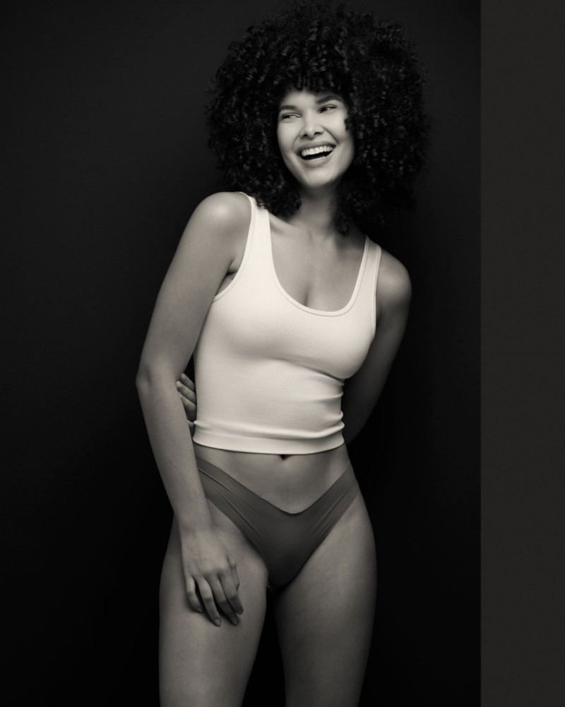 Photo of model Emmy Peña - ID 724436