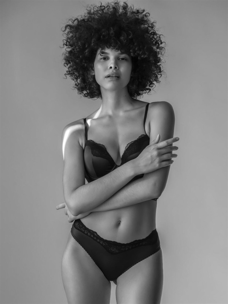 Photo of model Emmy Peña - ID 724439
