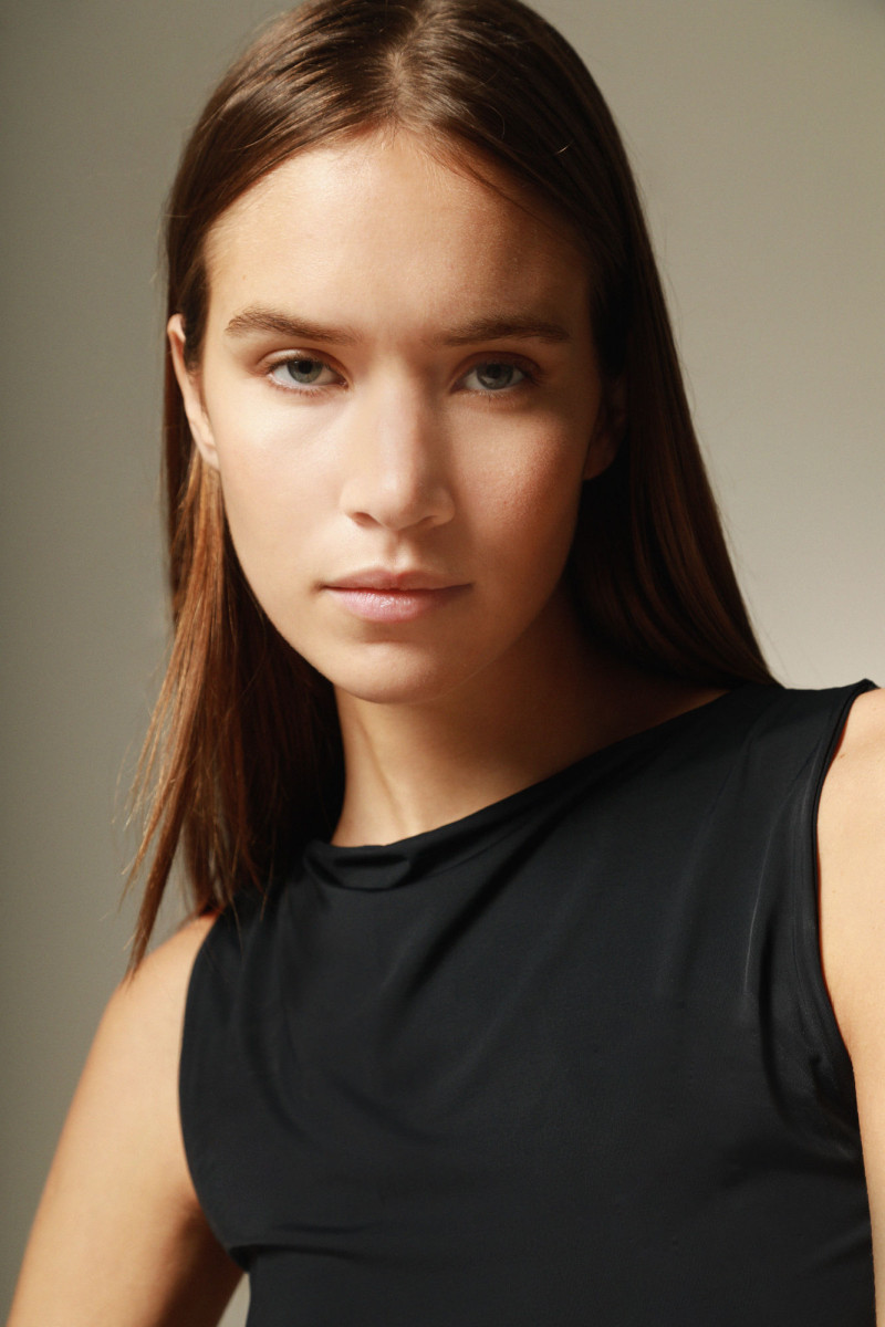 Photo of model Ines Artagaveytia - ID 724514