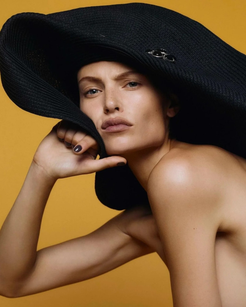 Photo of model Bibi Breslin - ID 724562