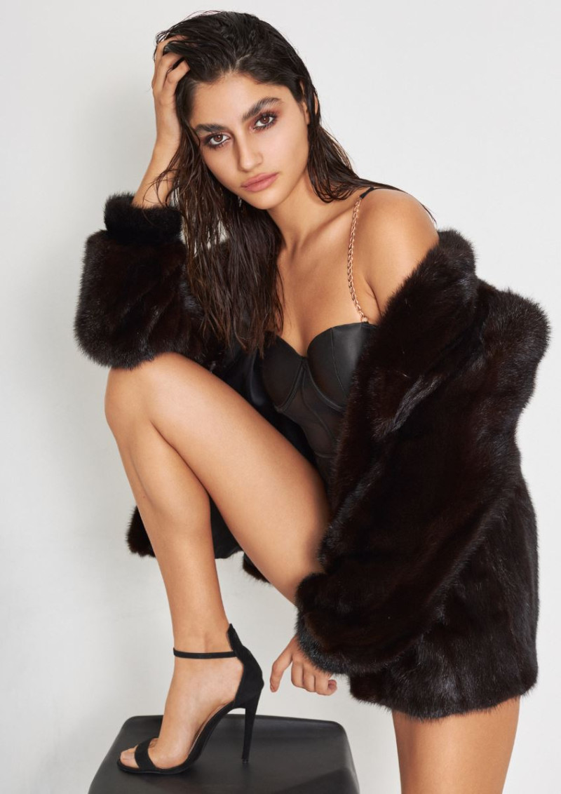 Photo of model Ines Verduzco - ID 724663