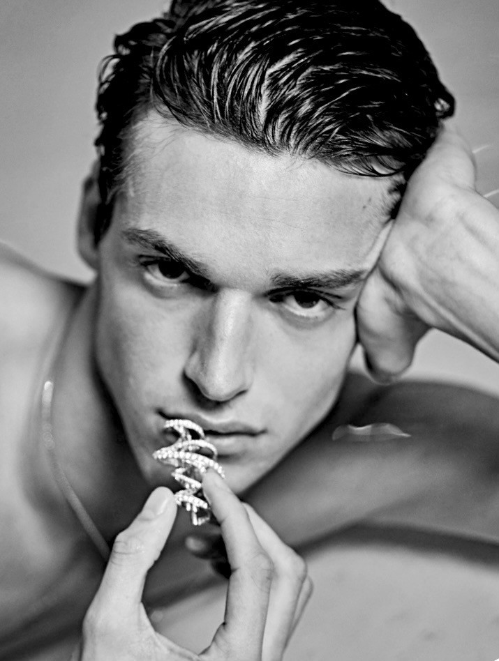 Photo of model Sasha Cortesi - ID 725106