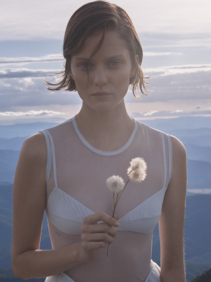 Photo of model Olivia Jonasz - ID 725173