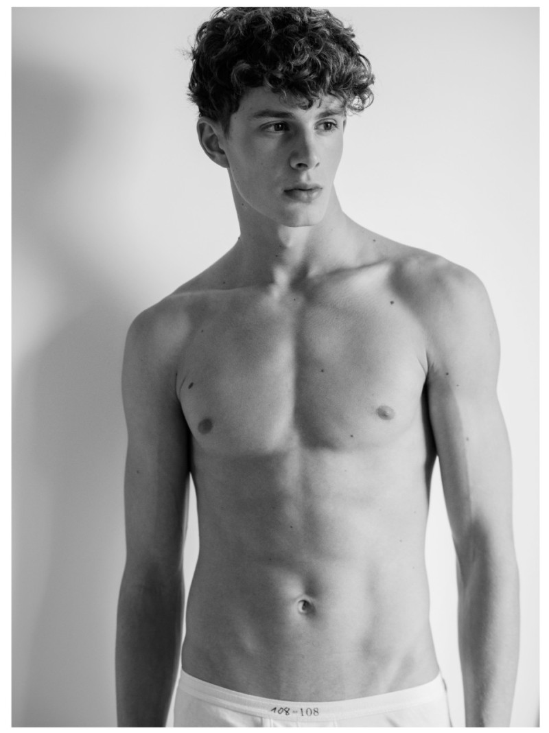 Photo of model Leon Garcia - ID 725260