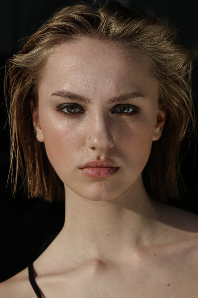 Photo of model Daniela Leiria - ID 725283