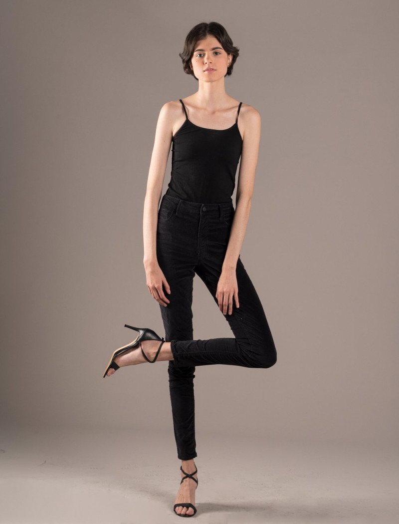 Photo of model Pia Centeno - ID 725555