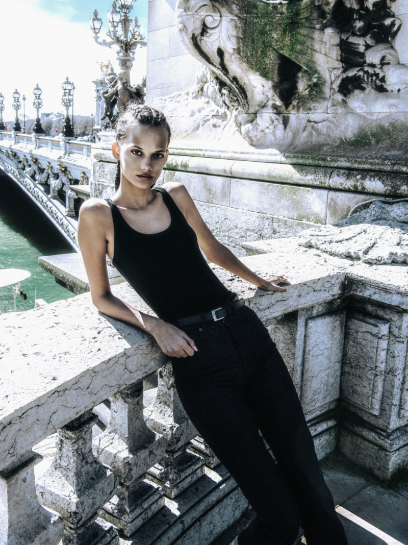 Photo of model Mariangel Escarfuller - ID 725710