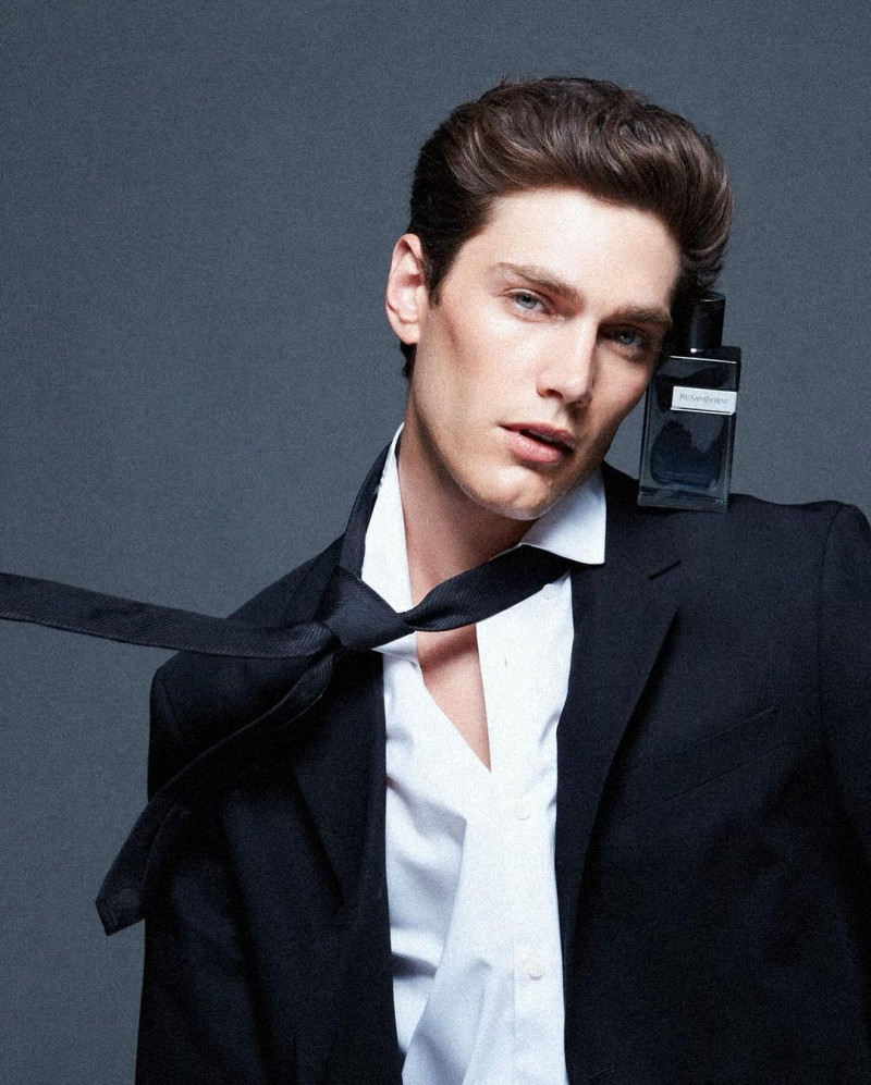 Photo of model Gino Pasqualini - ID 725746