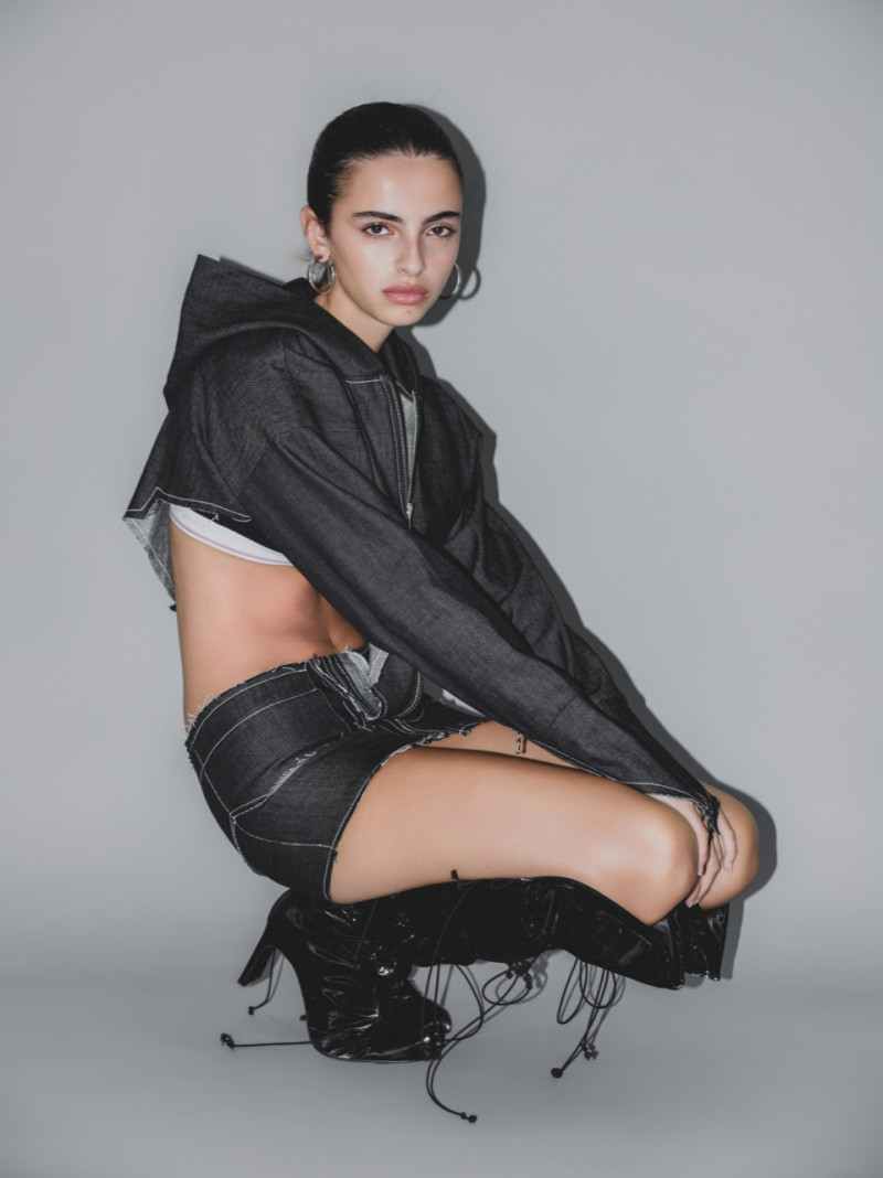 Photo of model Greta Suaya - ID 725796