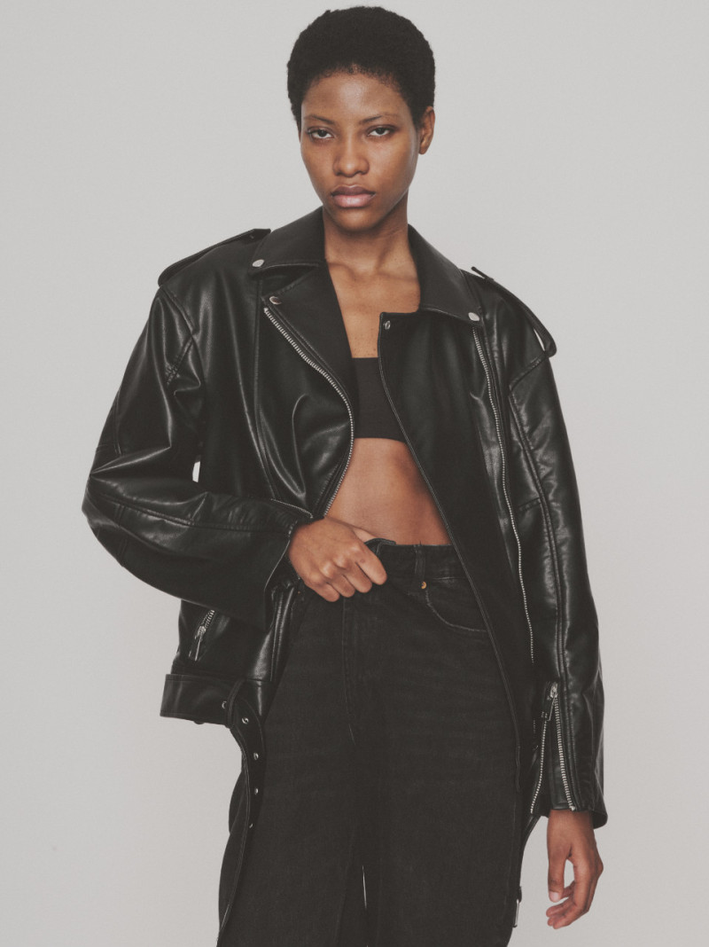 Photo of model Zarah Moreno - ID 725815