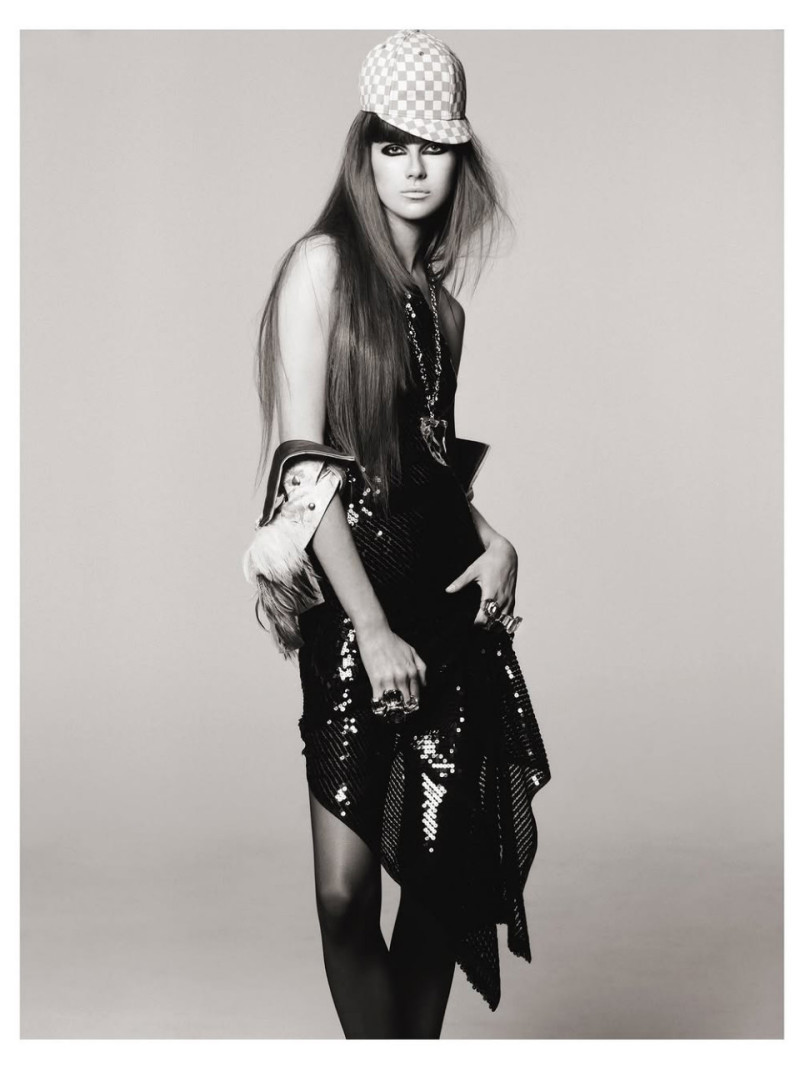 Photo of model Mia Armstrong - ID 725821