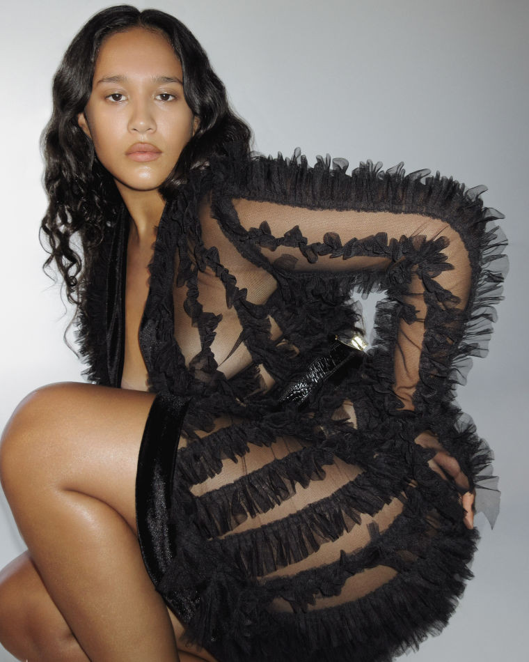 Photo of model Sarita Fernandez - ID 725931
