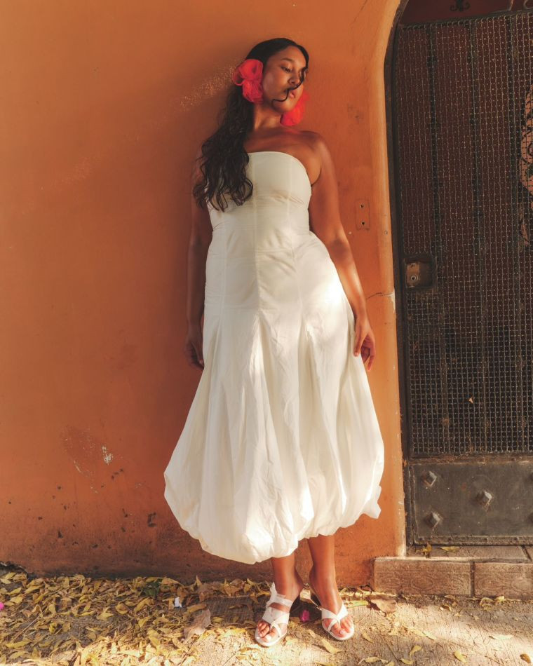 Photo of model Sarita Fernandez - ID 725938