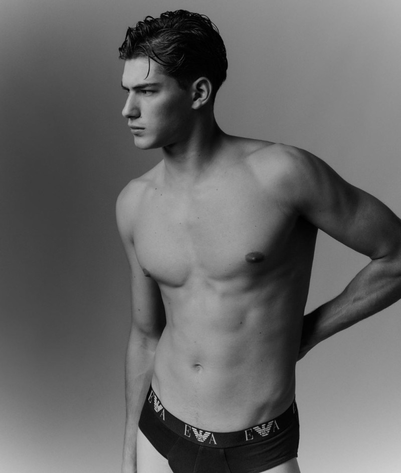 Photo of model Edo Pellin - ID 726010