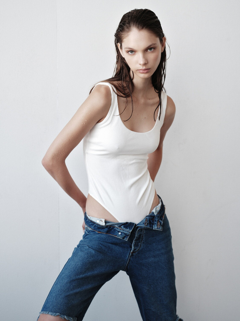 Photo of model Vika Shoom - ID 726095
