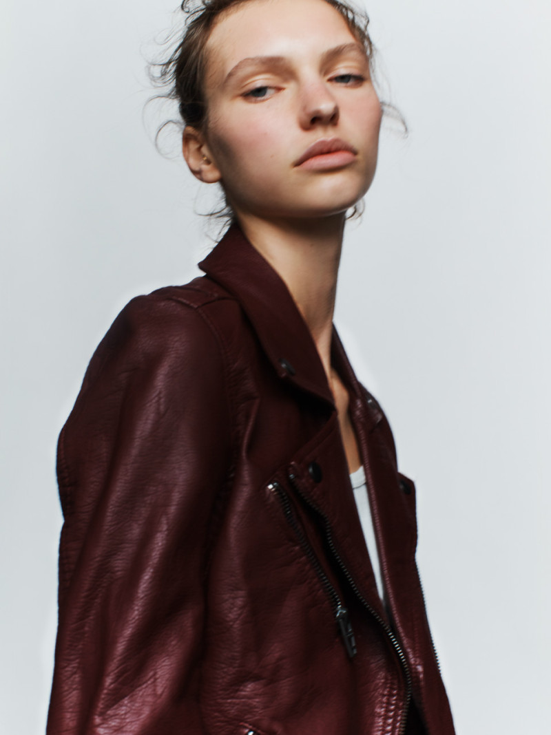 Photo of model Claire Marie Biegalski - ID 726235