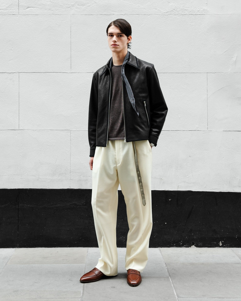 Photo of model Theo Crown - ID 726494