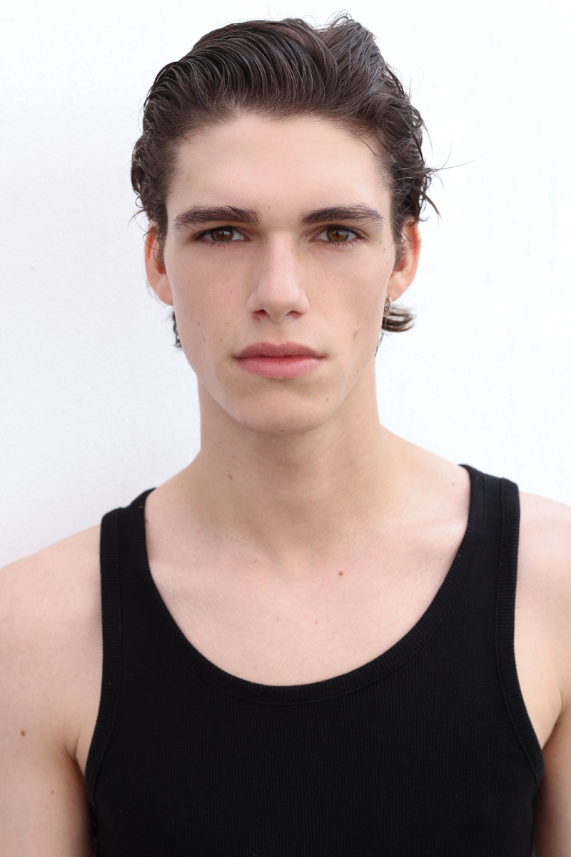 Photo of model Theo Crown - ID 726501