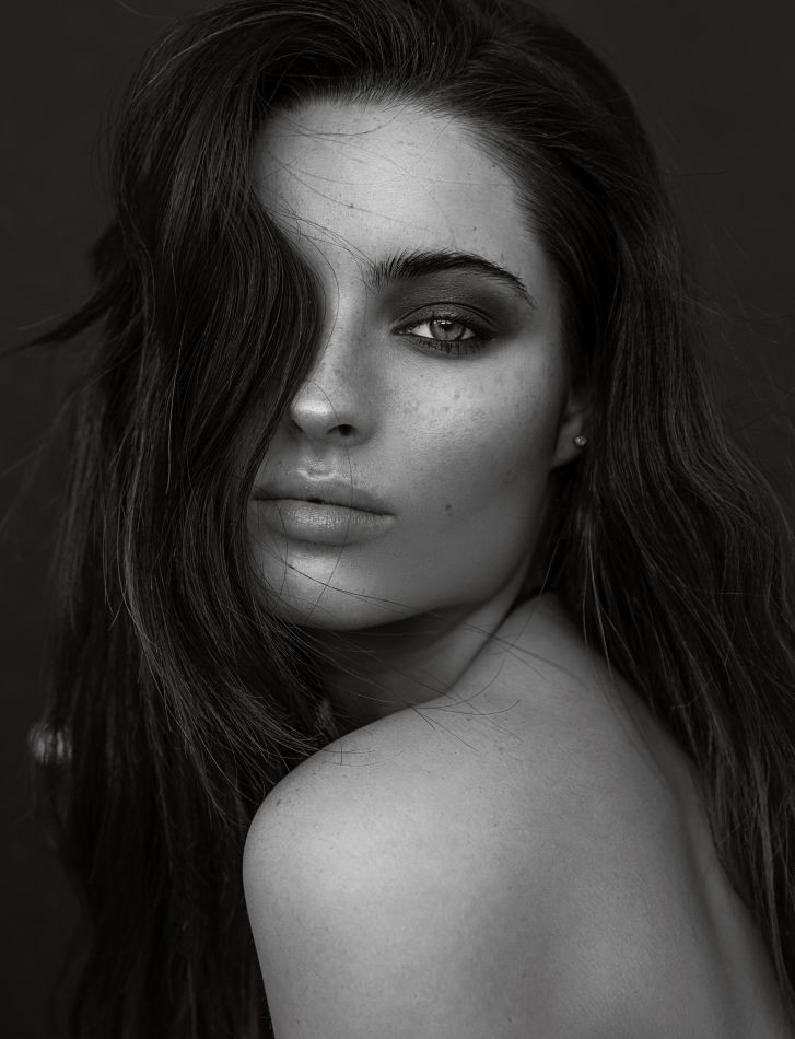 Photo of model Renee Murden - ID 726563