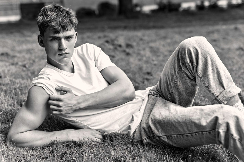Photo of model Freddie Brosnan - ID 726945