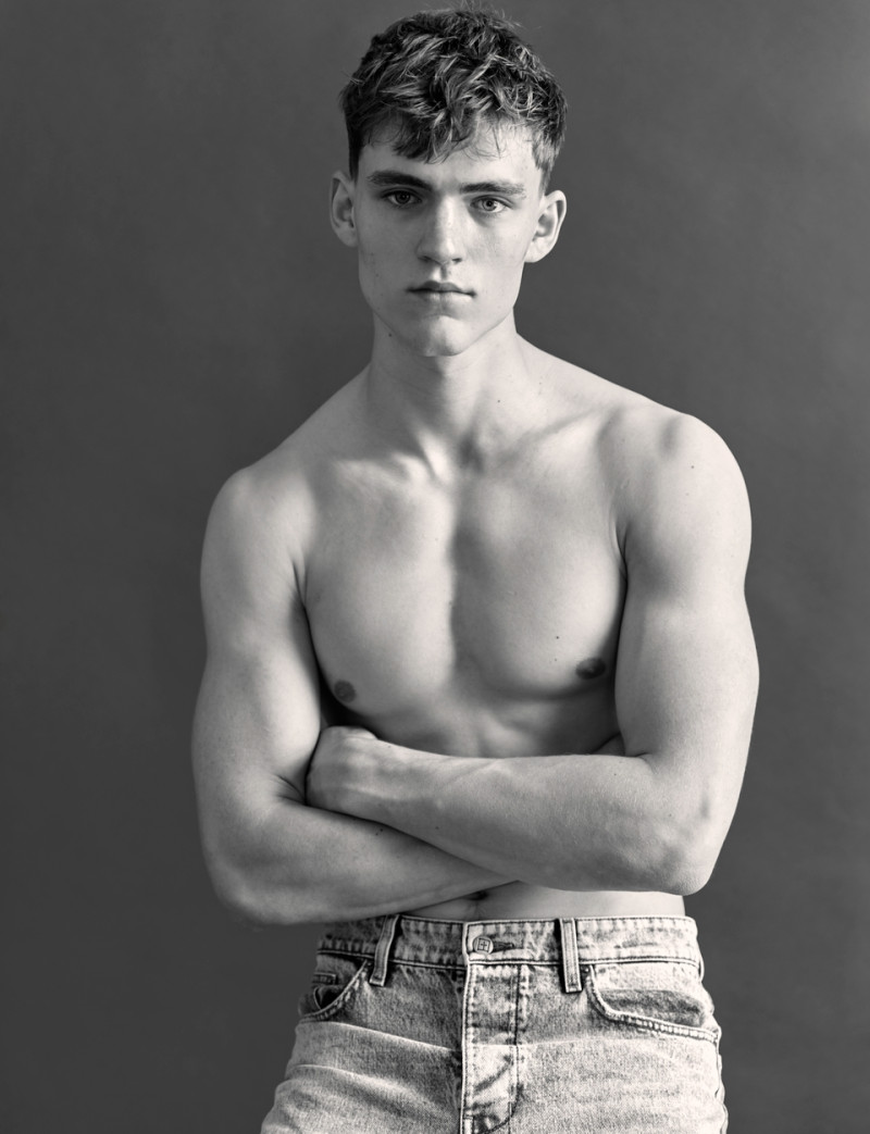 Photo of model Freddie Brosnan - ID 726950