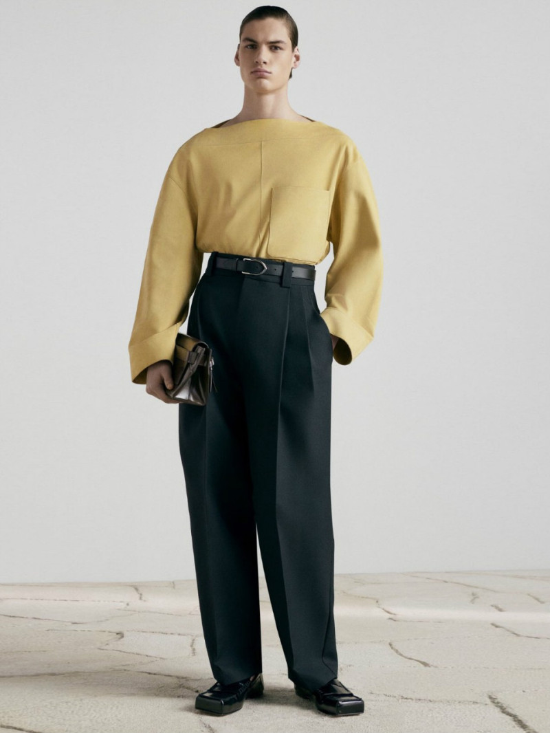Photo of model Finn Farrell - ID 727040