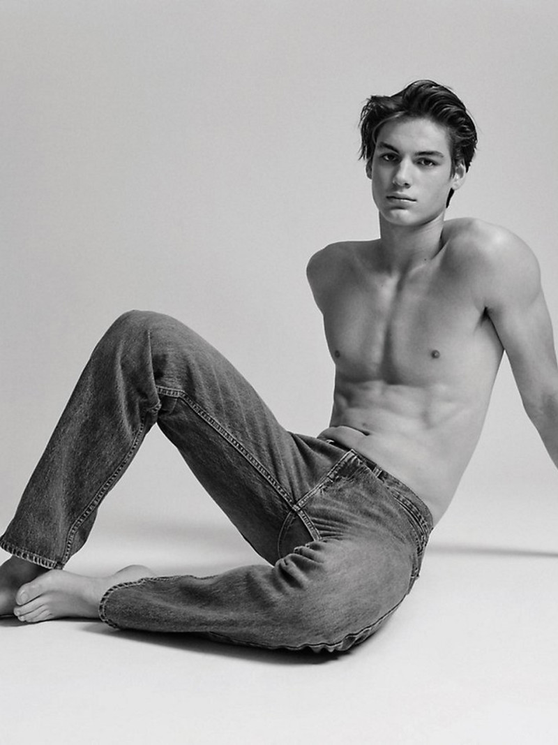 Photo of model Finn Farrell - ID 727046