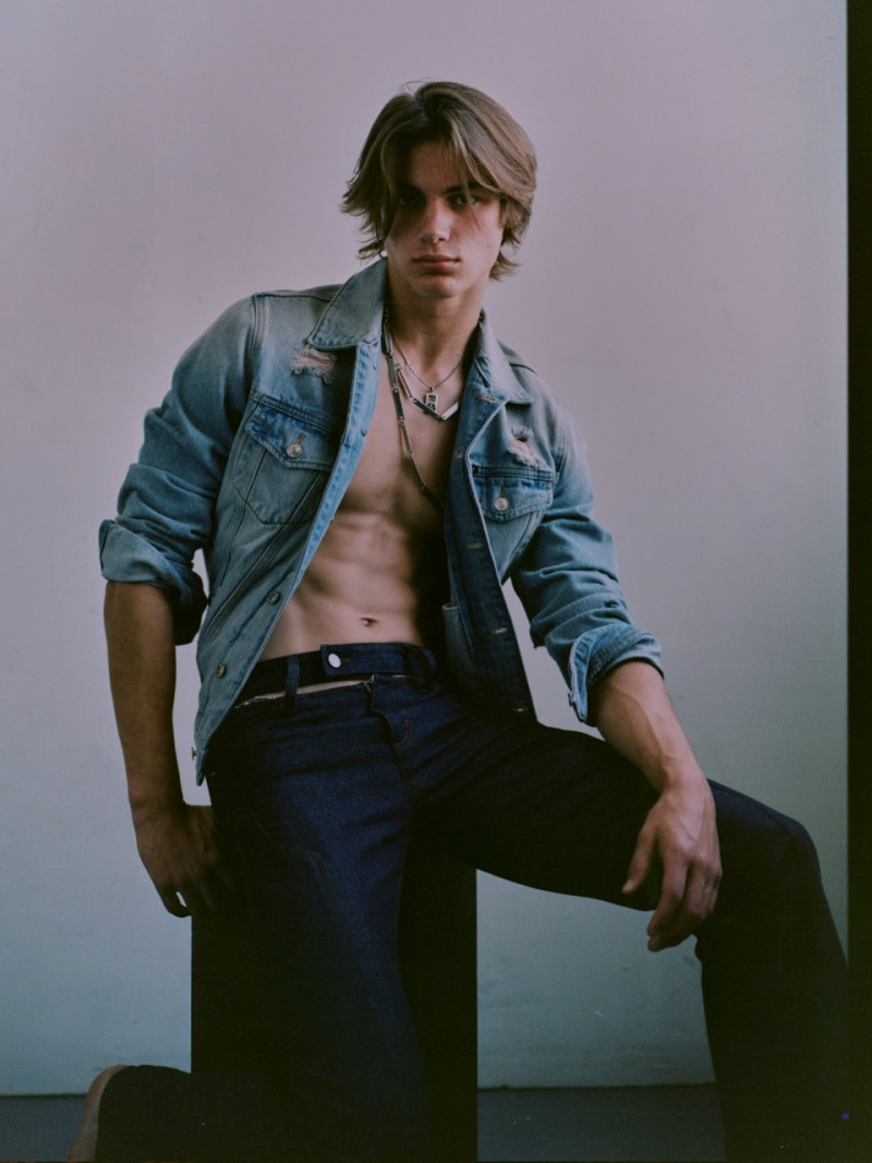 Photo of model Finn Farrell - ID 727059