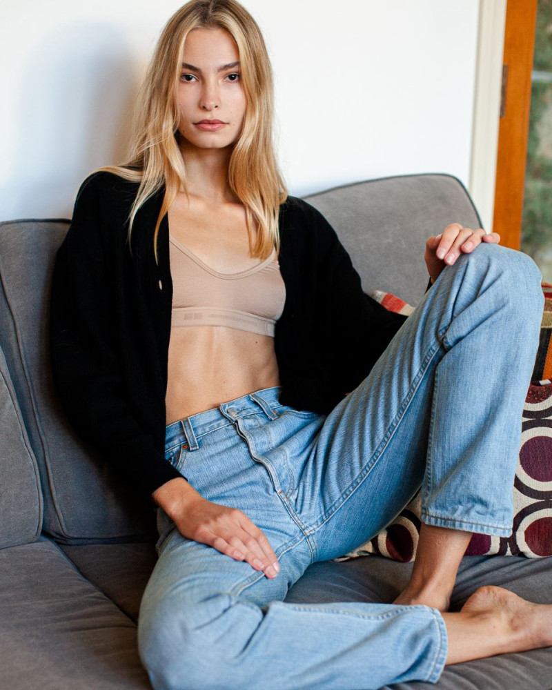 Photo of model Darina Deryzemlia - ID 727070
