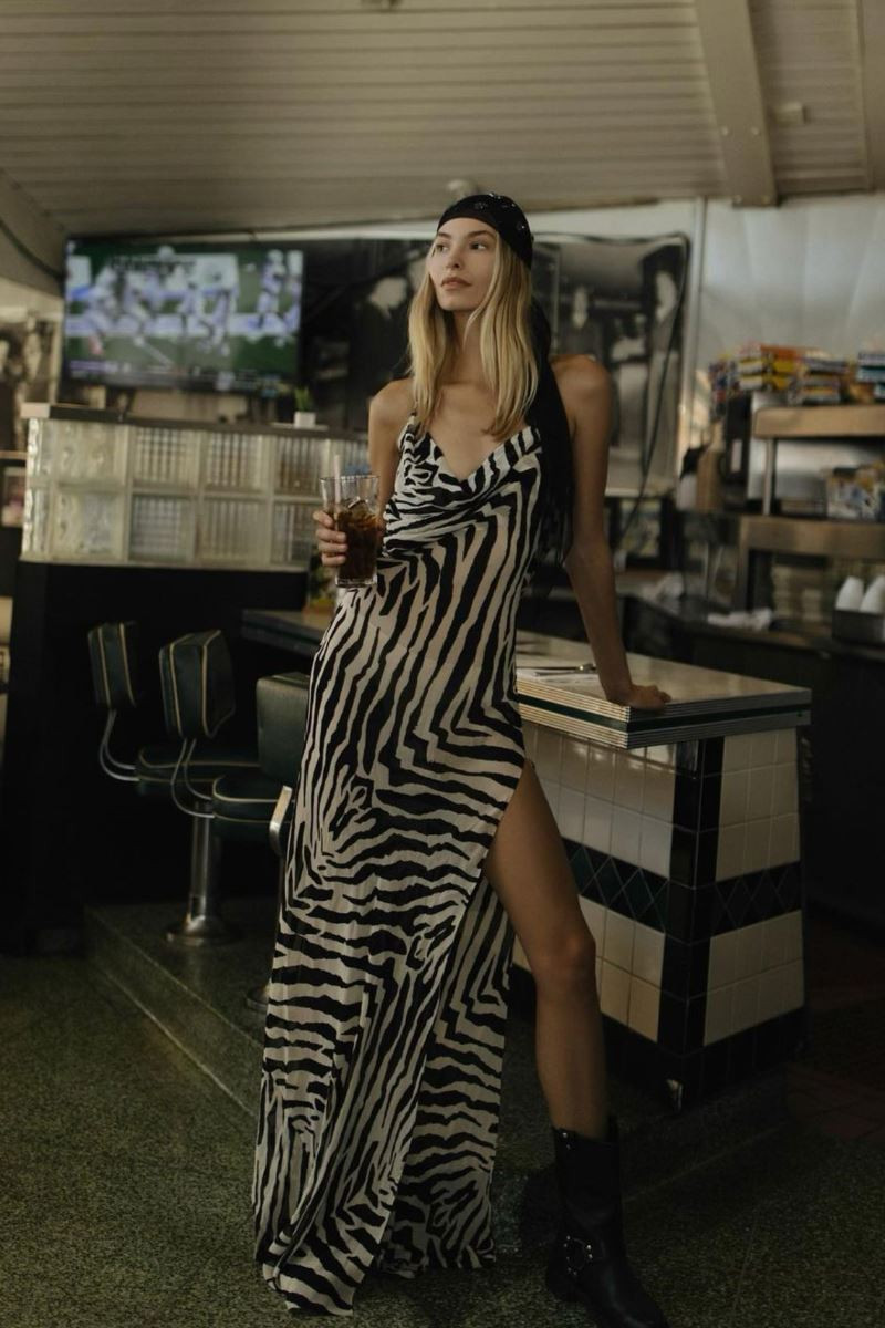 Photo of model Darina Deryzemlia - ID 727074