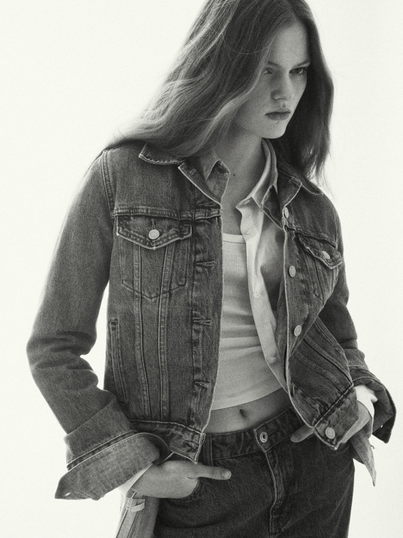 Photo of model Ava Shipp - ID 727230