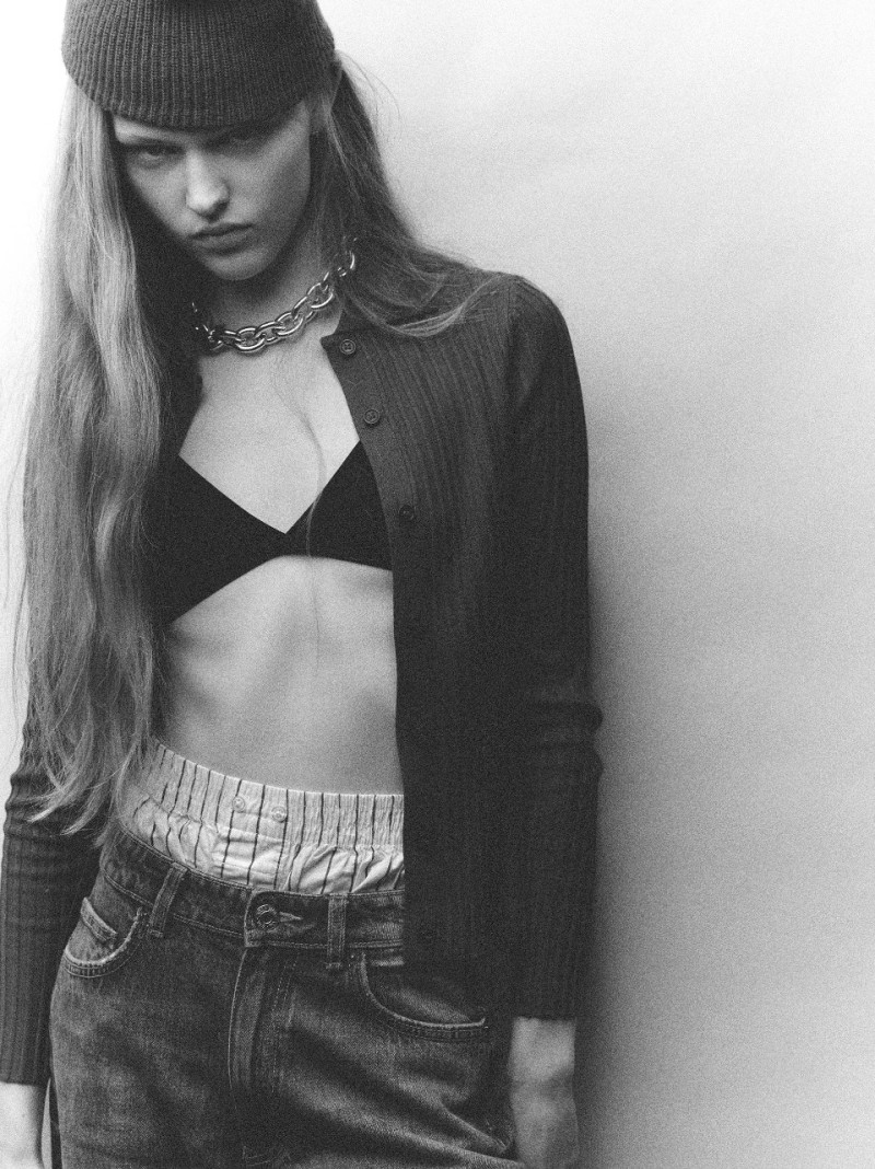 Photo of model Ava Shipp - ID 727231