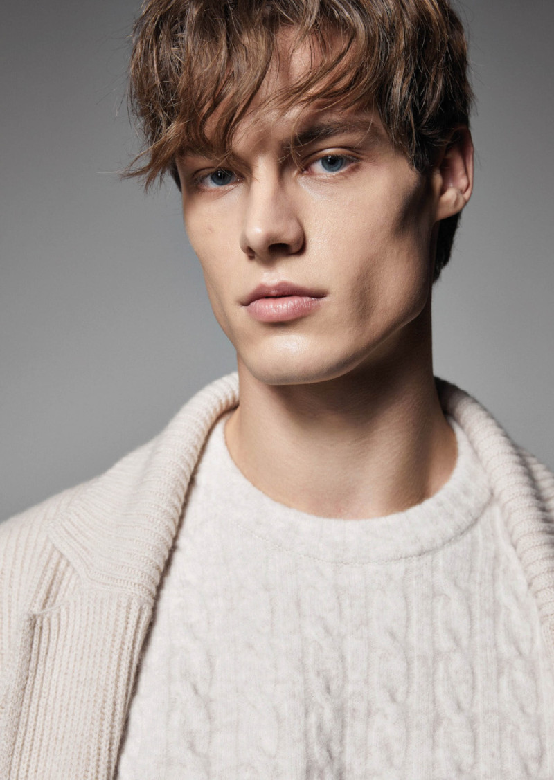 Photo of model Gabriel Sandru - ID 727329