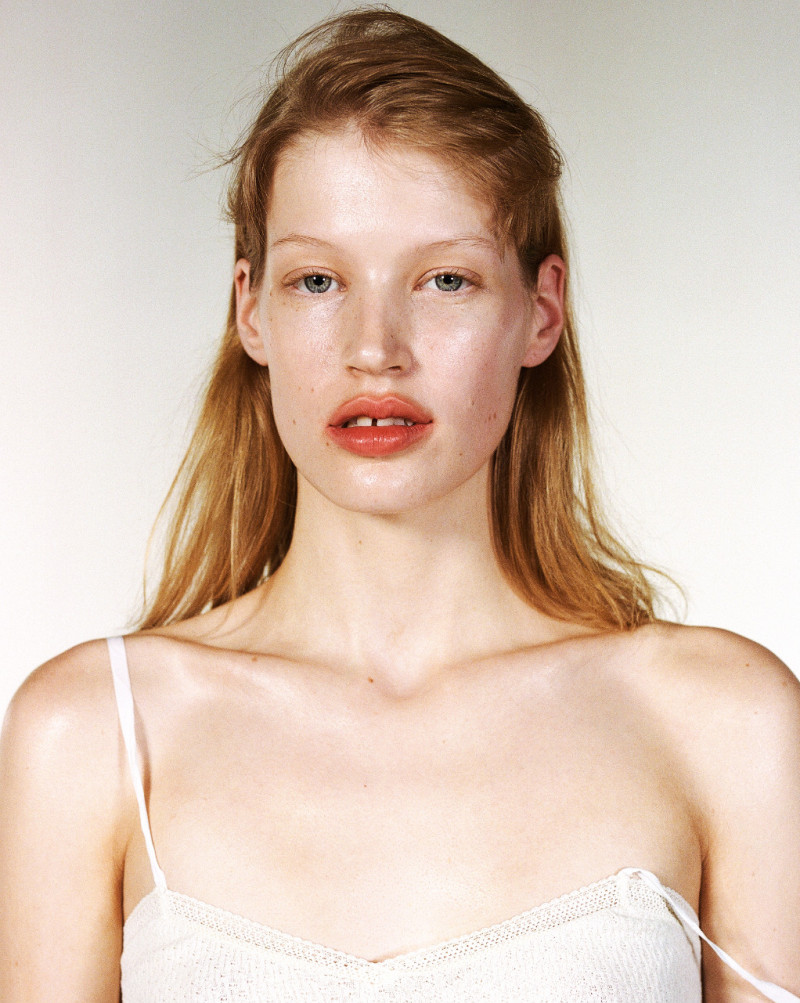Photo of model Jacqui Hooper - ID 727657