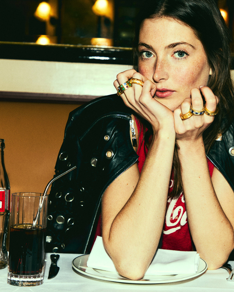 Photo of model Maya Wigram - ID 727683