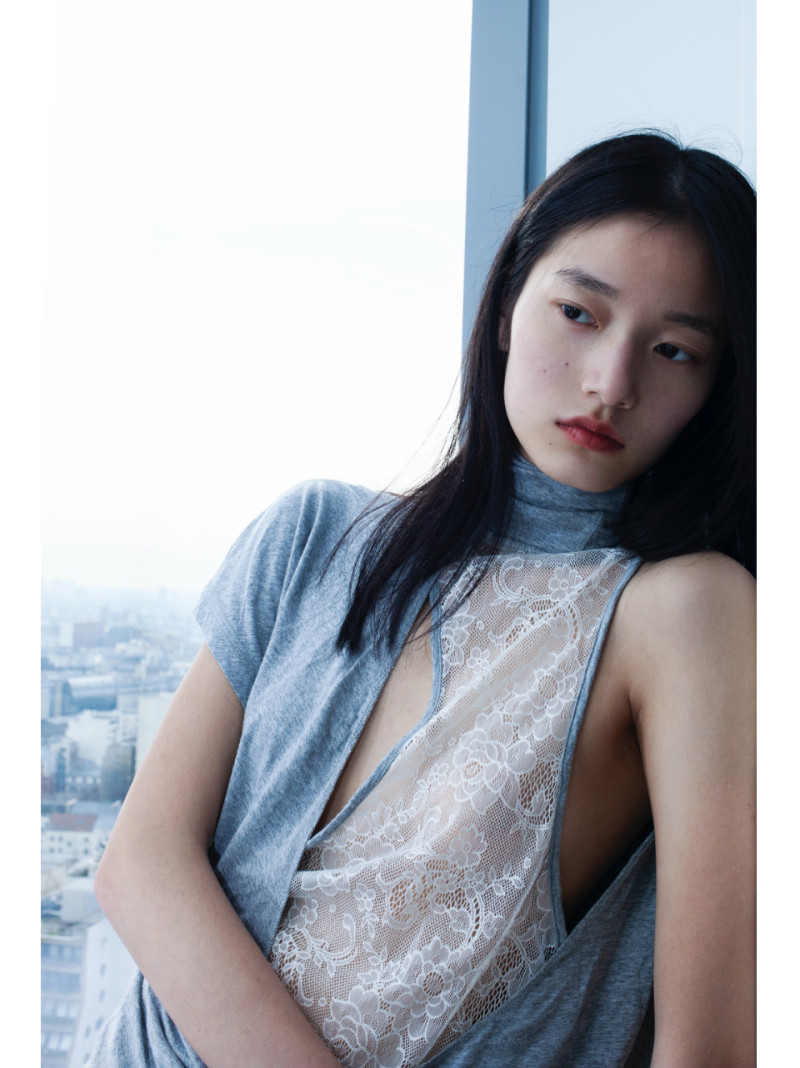Photo of model Qiuyue Li - ID 727710