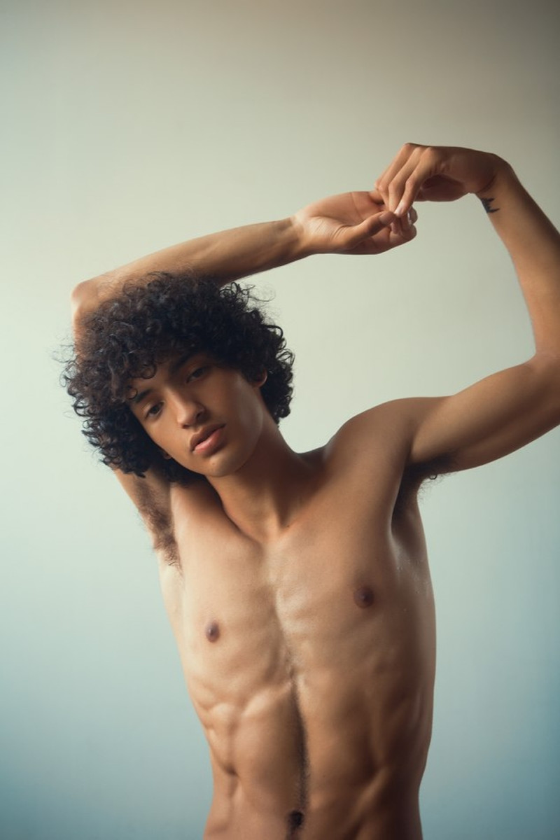 Photo of model Donovan Santos - ID 727741