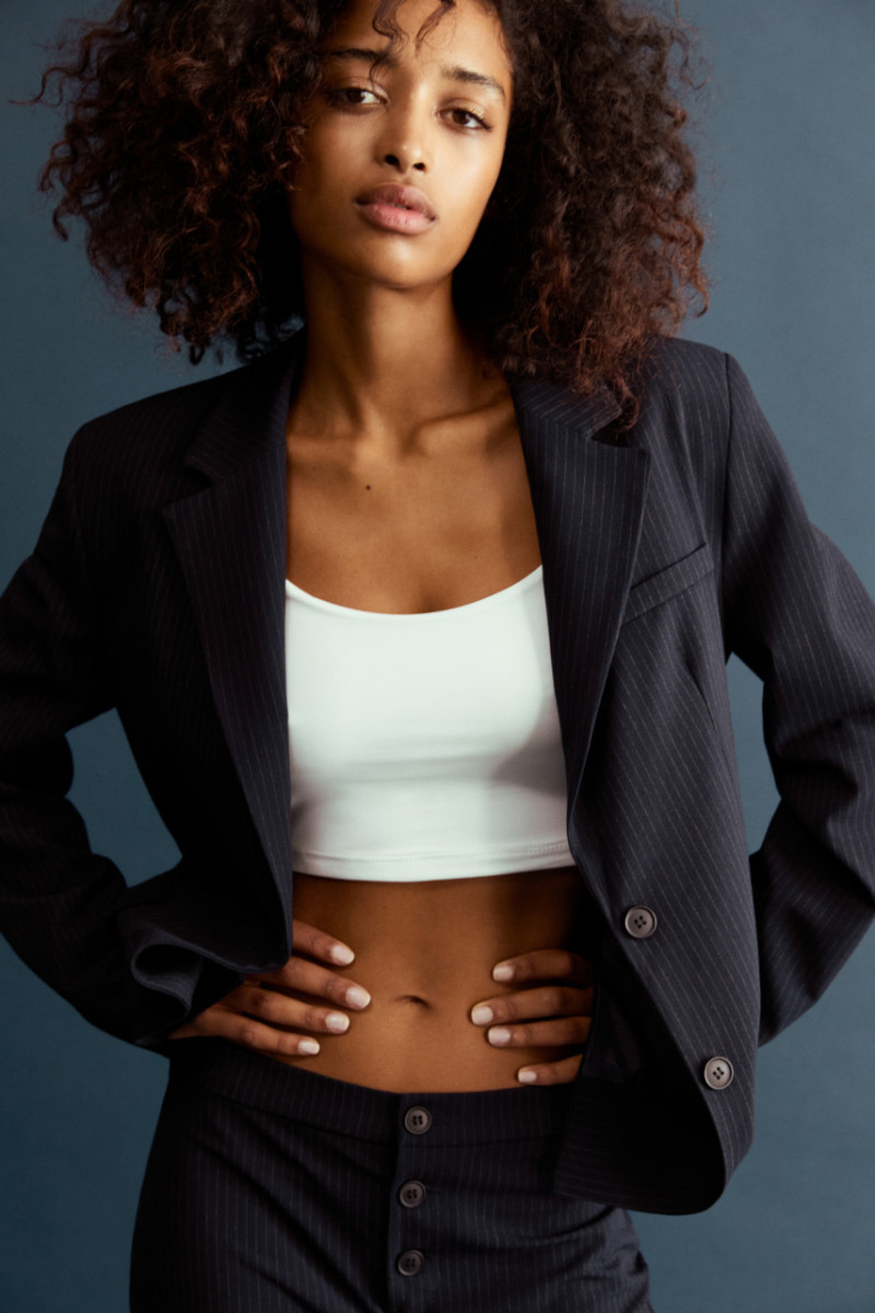 Photo of model Amy Sarr - ID 727790