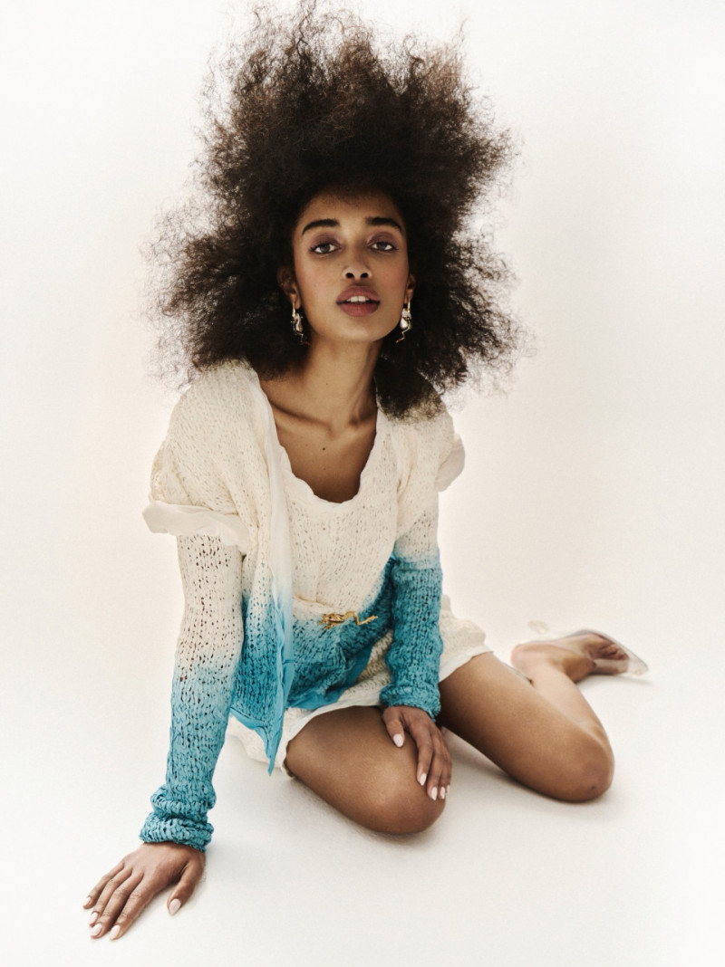 Photo of model Amy Sarr - ID 727818