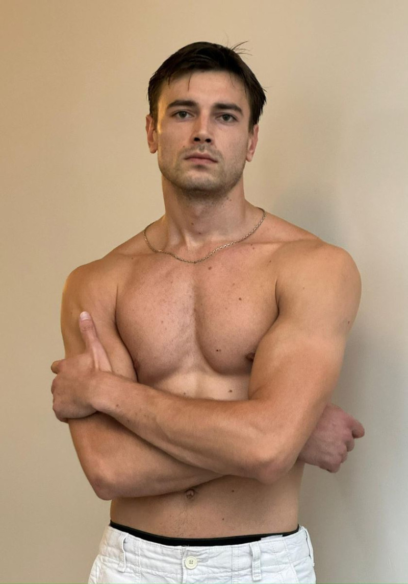 Photo of model Eduard Badaluta - ID 727863