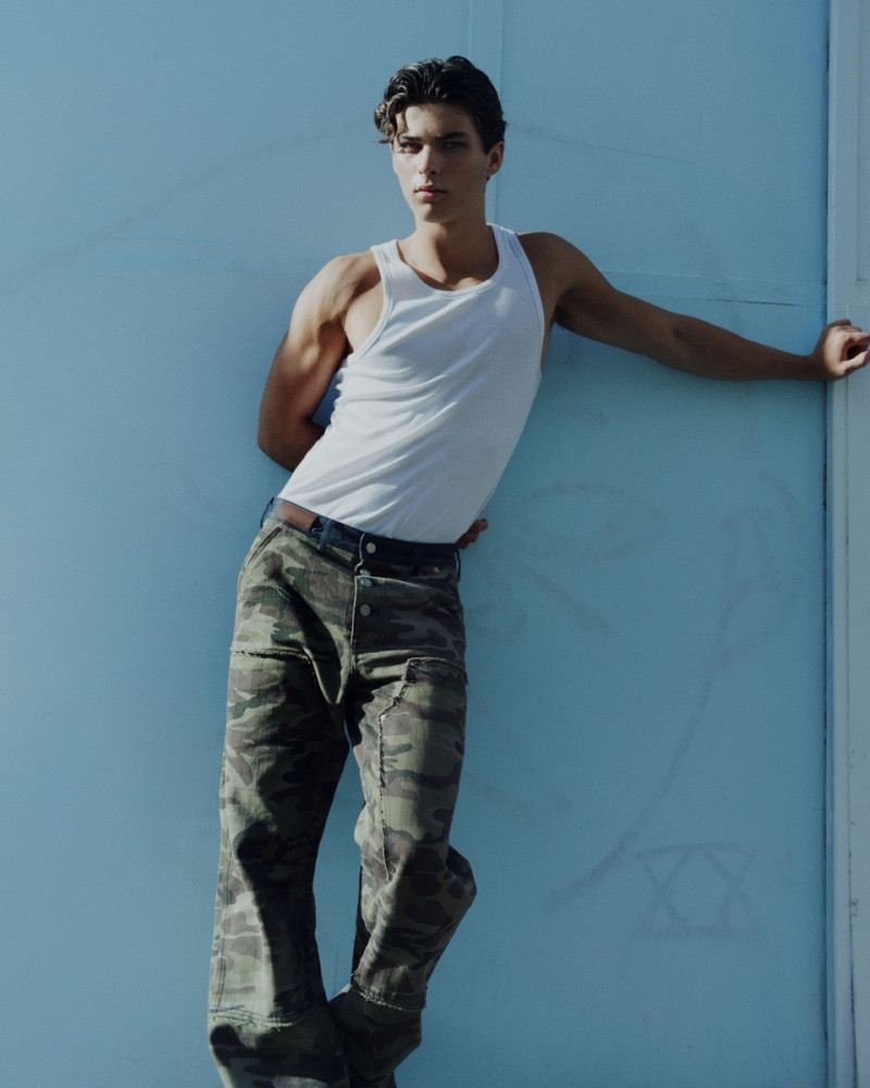 Photo of model Alban Assie - ID 727870