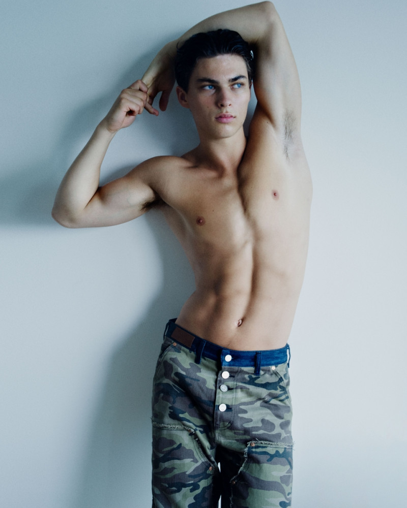 Photo of model Alban Assie - ID 727872