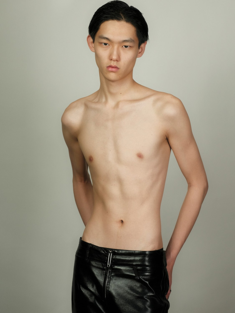 Photo of model Liu Qinzheng - ID 728051
