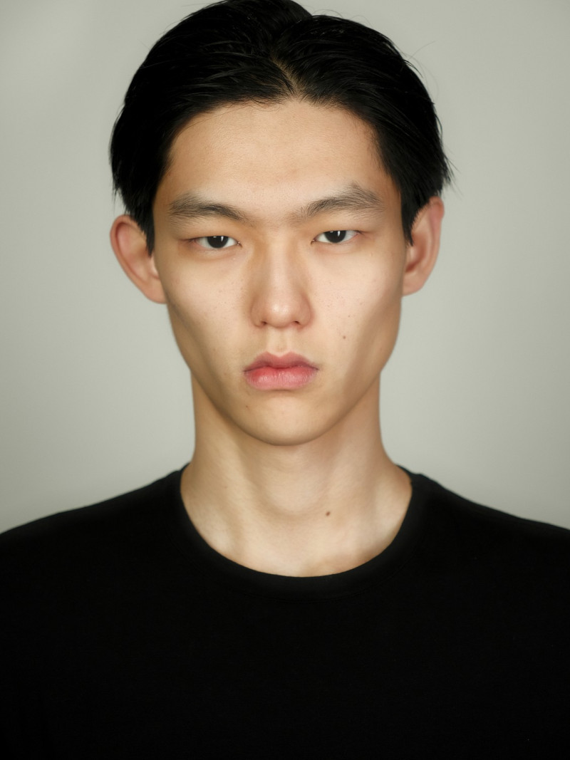 Photo of model Liu Qinzheng - ID 728054