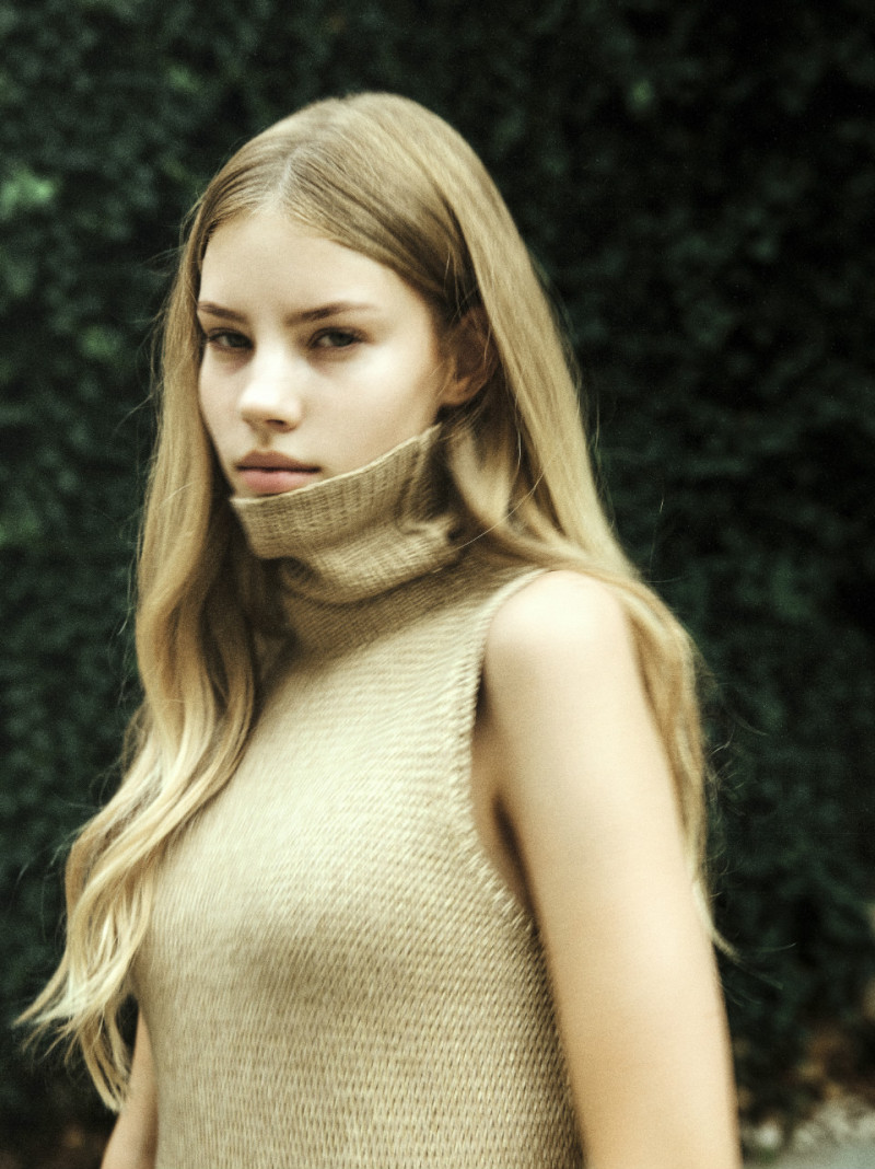Photo of model Anastasiia Litovchenko - ID 728107
